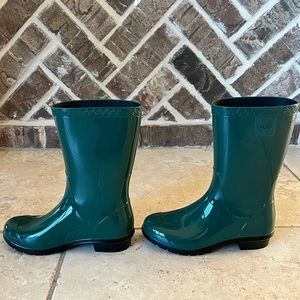 New UGG Kids Raana Green Rainboots Size 3